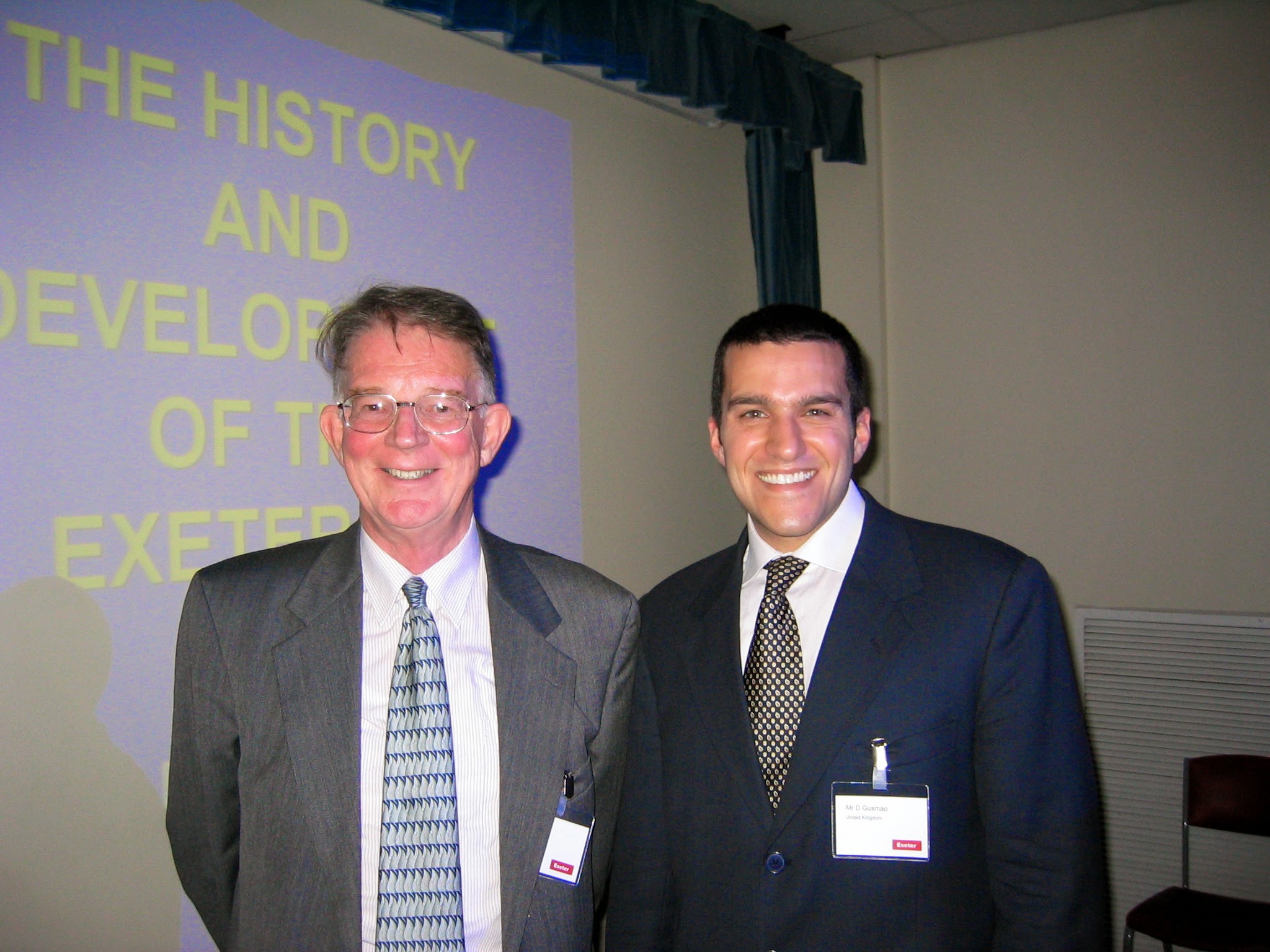 Mr. Clive Lee e Dr. David Gusmão - Durante o primeiro curso em Exeter 2004.