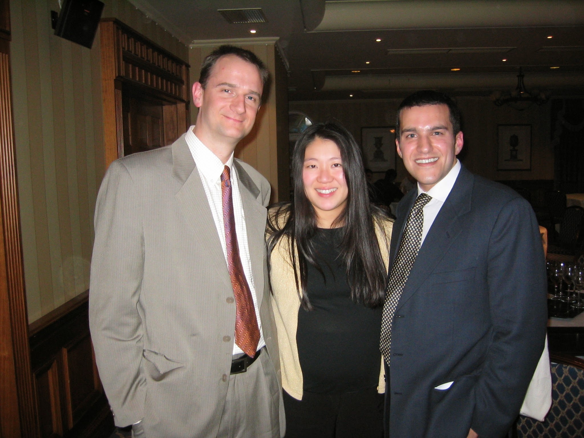 Dr. John e Paula Charity e Dr. David Gusmão - Agradeço muito ao casal que sempre me ajudou muito em Exeter! Dr. John é médico no PEOC parte da equipe de quadril e de pesquisa.