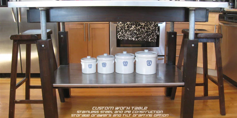Desk_06.jpg