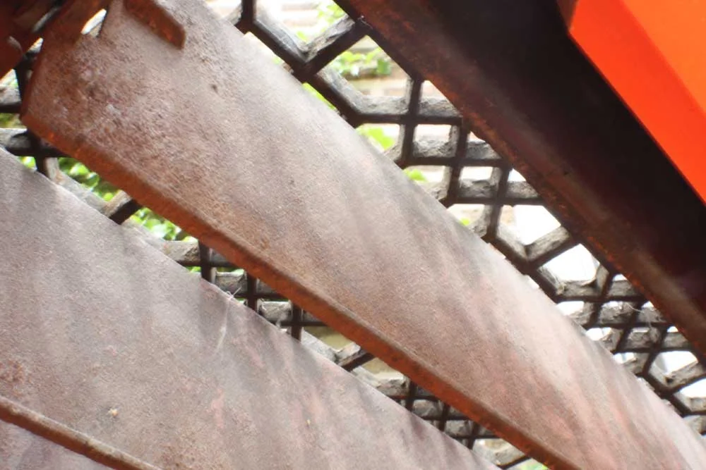 grate-table-2.jpg