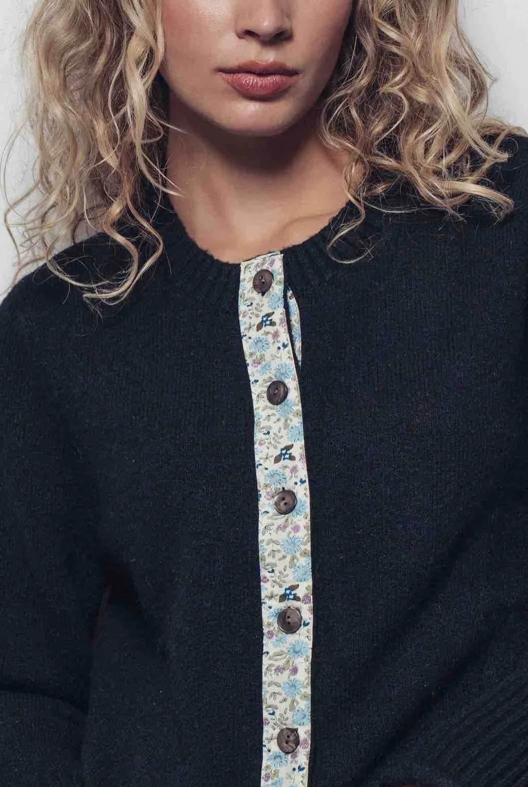 black sweet cardi closeup .jpg