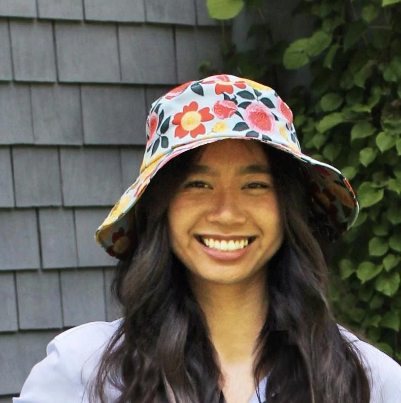 garden hat brunette.jpg