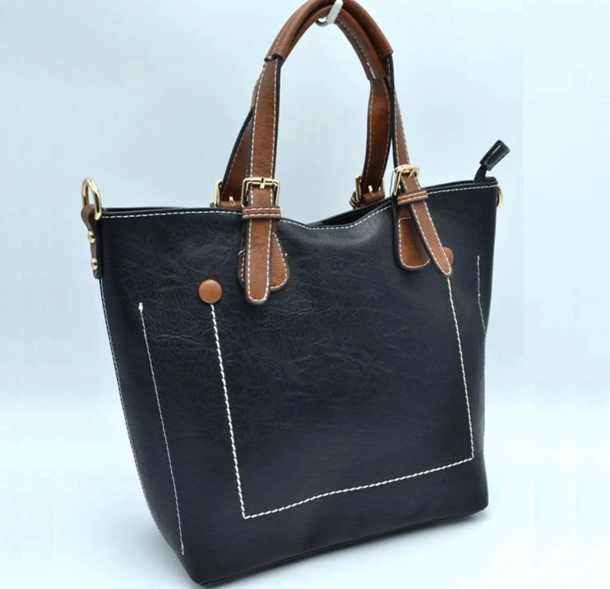black sq purse tote.jpg