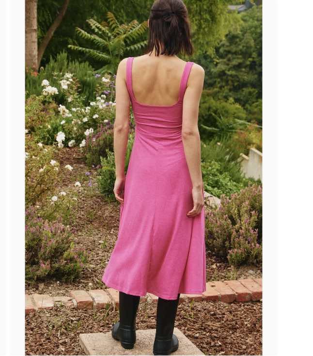 pink sq neck dress back.jpg