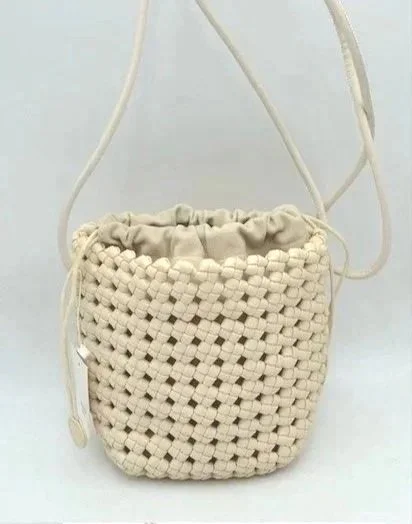 beige%252Bsatchel.jpg