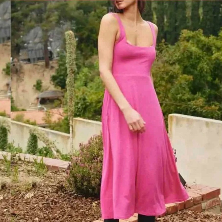 pink+sq+nwck+dress+front+sq.jpg