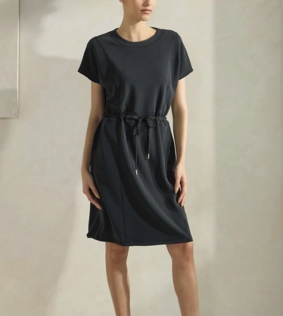 blk yelete dress.jpg