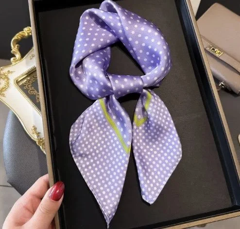 purple dot scarf.jpg