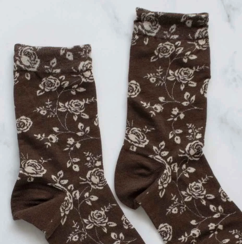 brown vtg rose socks.jpg