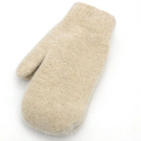mitt fuzzy beige.jpg