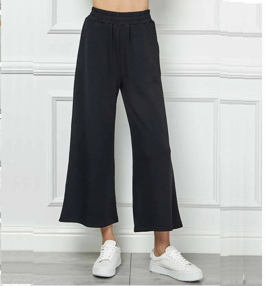 black pants eSTore 3-28.jpg