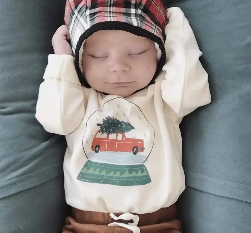 snow globe infant.jpg