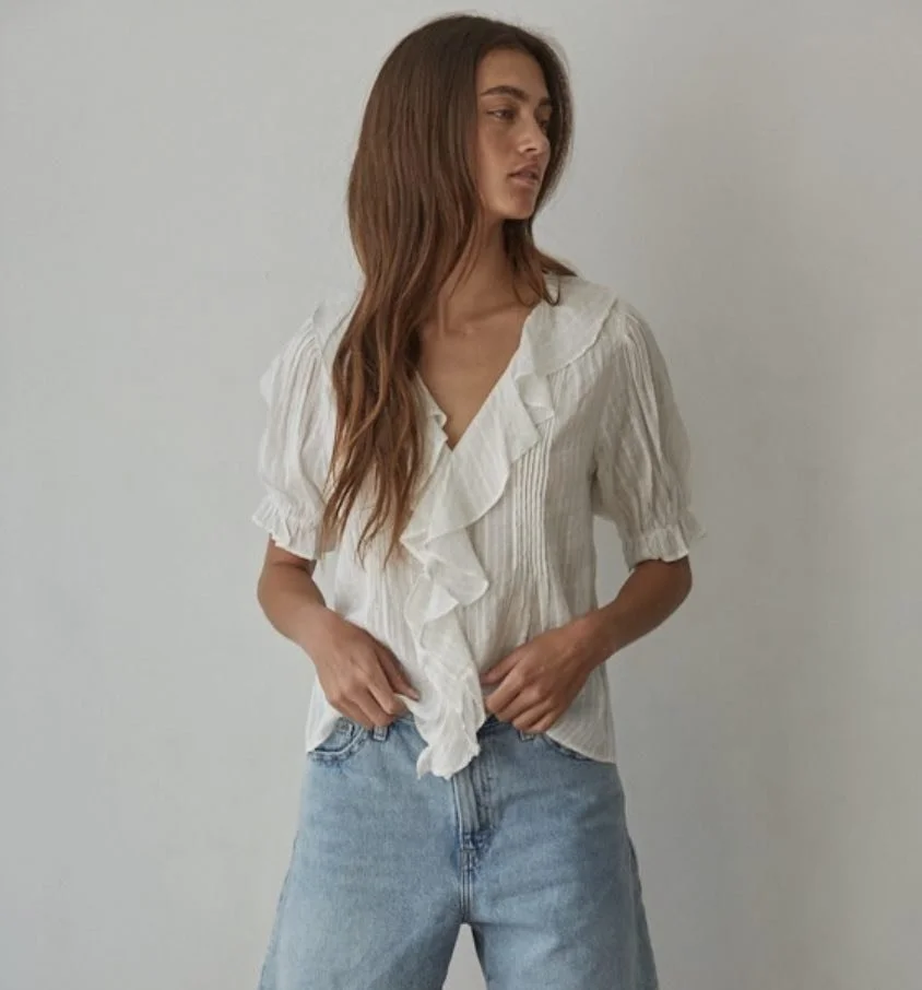 white ruffle top ss.jpg