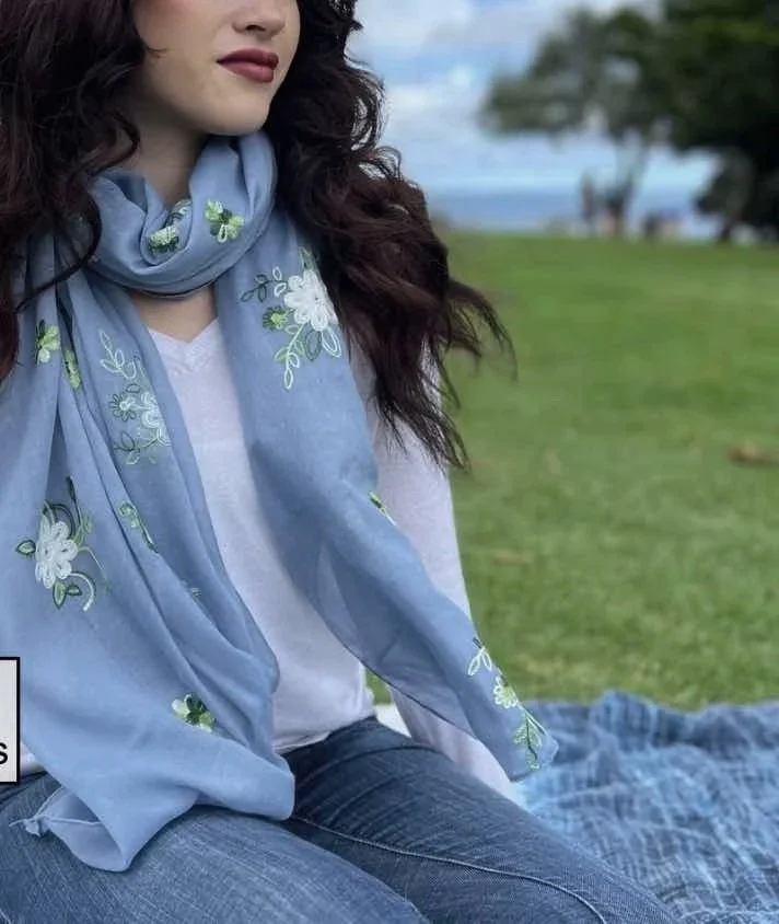 emb+scarf+den+blue+model.jpg