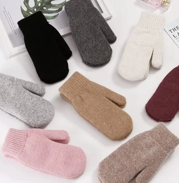 mittens soft solid.jpg