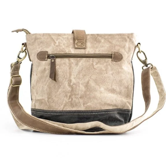 flower purse nat back.jpg