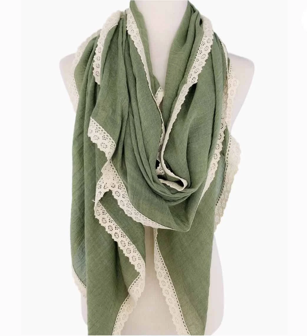 green scarf lace trim.jpg