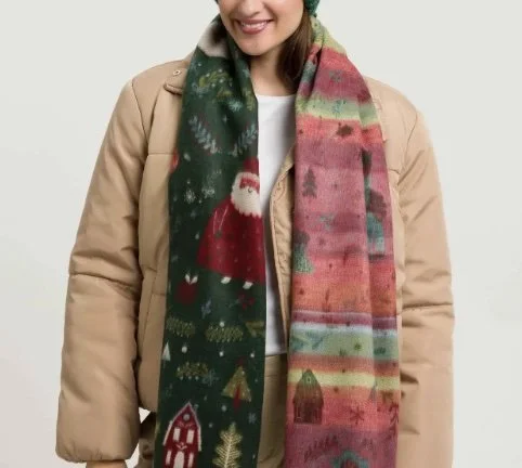 xmas green scarf long.jpg