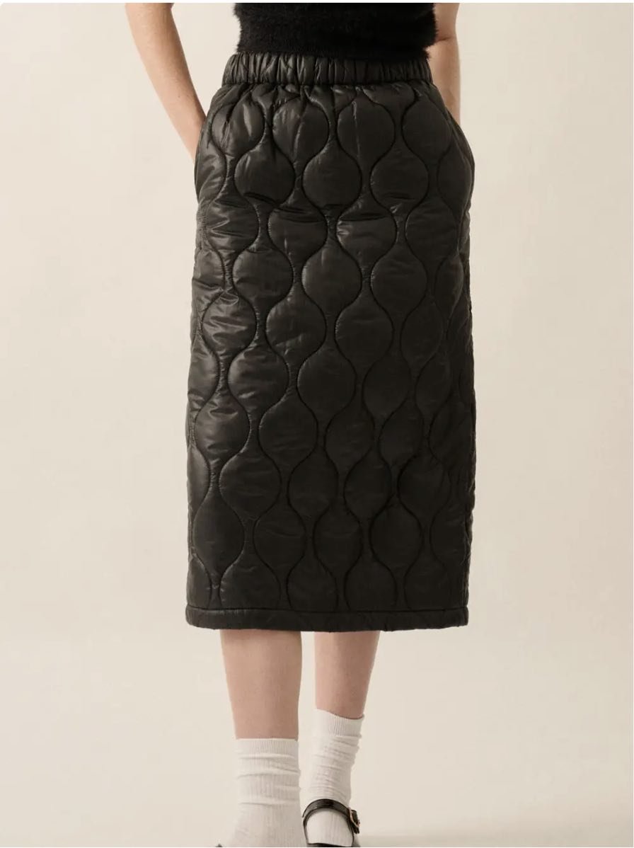 blk quilt skirt pleather.jpg
