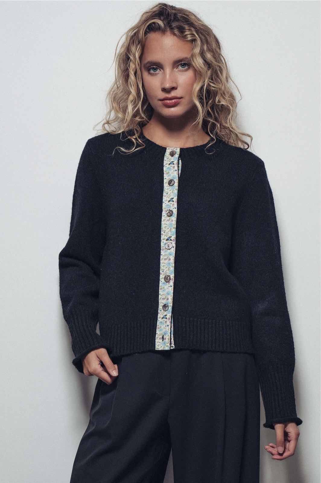 black sweet cardi.jpg