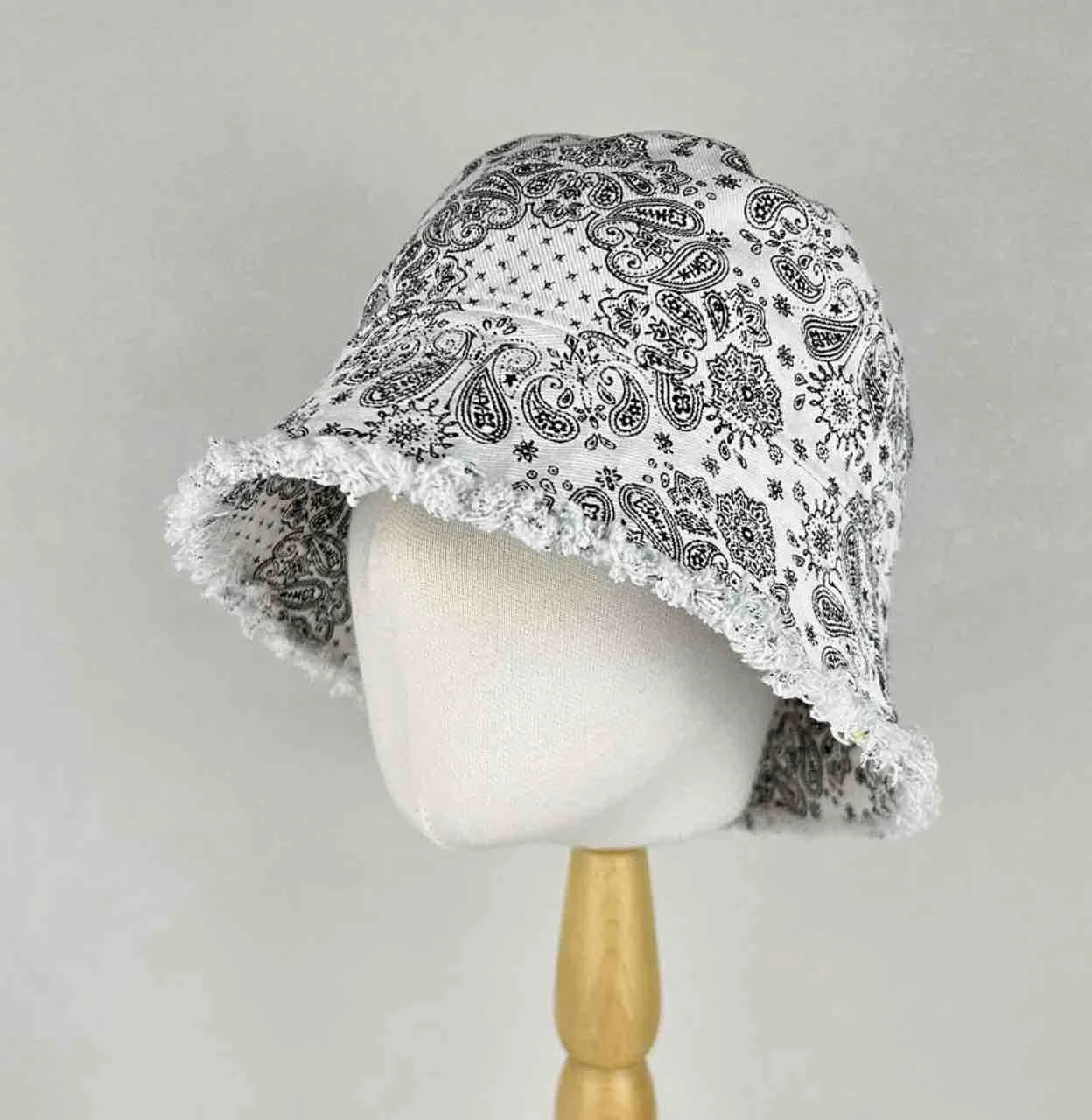 paisley bucket hat.jpg