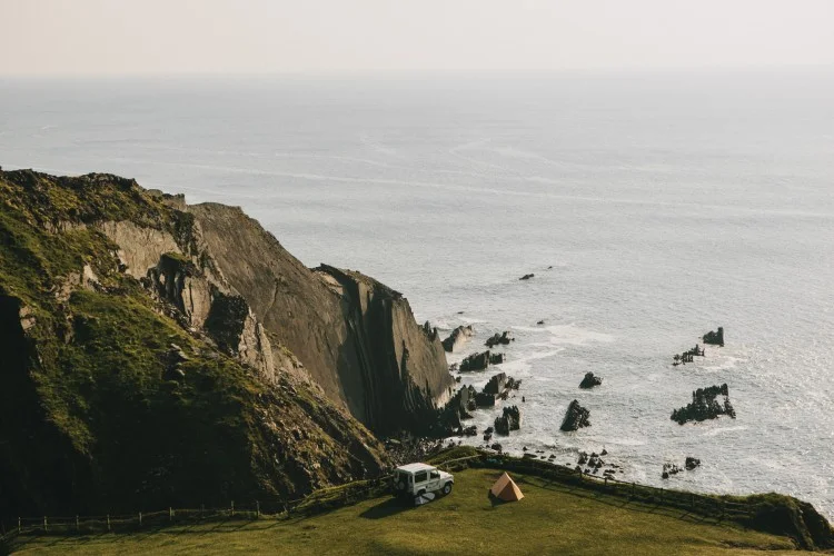 Kinfolk_The-Lone-Wolf-Weekend_V9-6-750x500.jpg