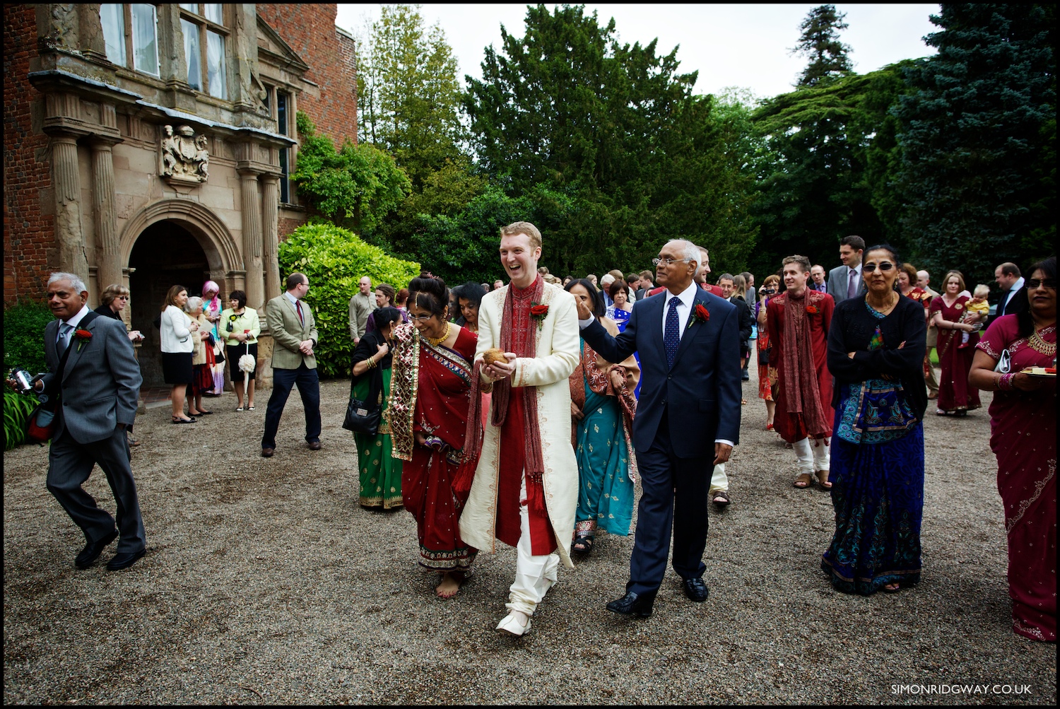 All images Copyright © Simon Ridgway / simonridgway.co.uk / UK Wedding Photojournalist & Documentary Wedding Photographer