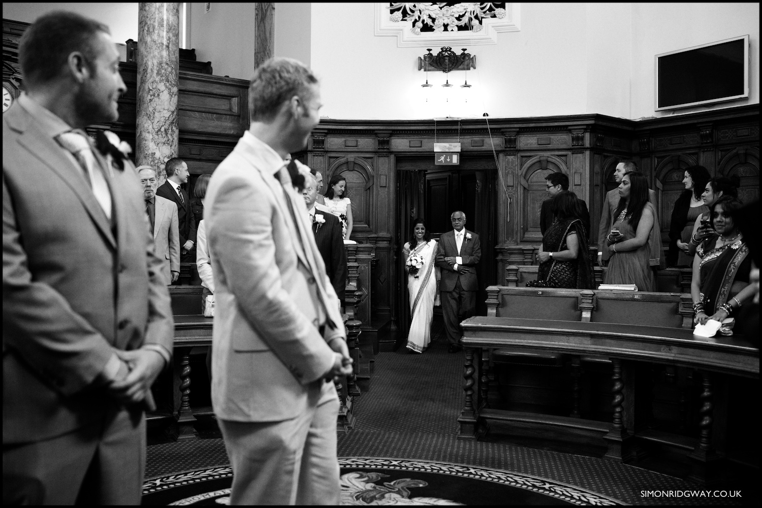 Wedding photography at Cardiff City Hall and National Museum of Wales