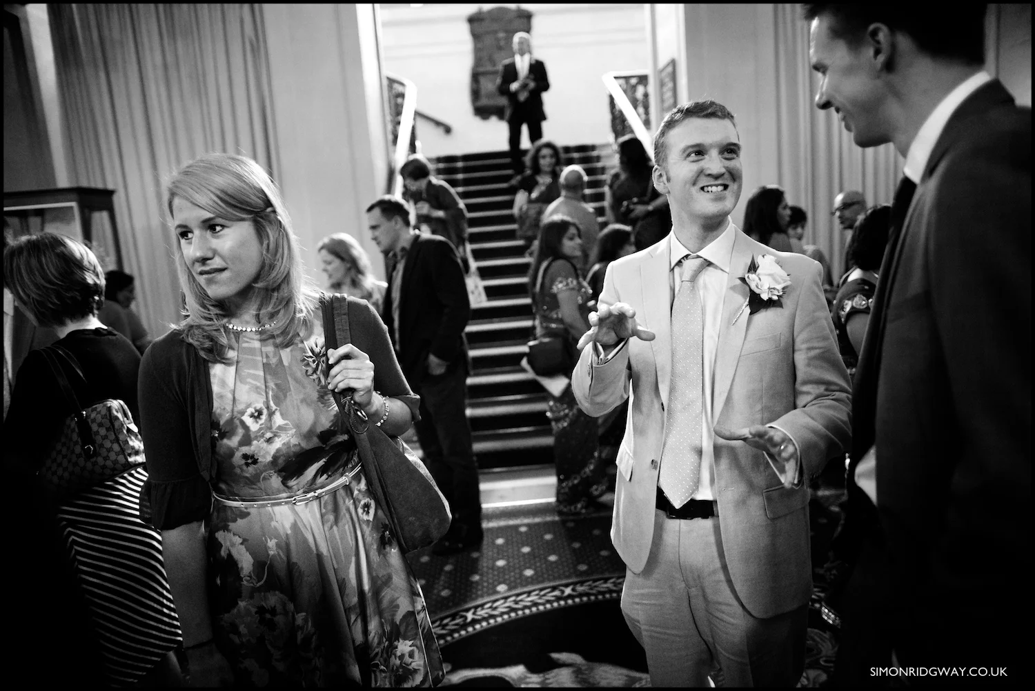 Wedding photography at Cardiff City Hall and National Museum of Wales