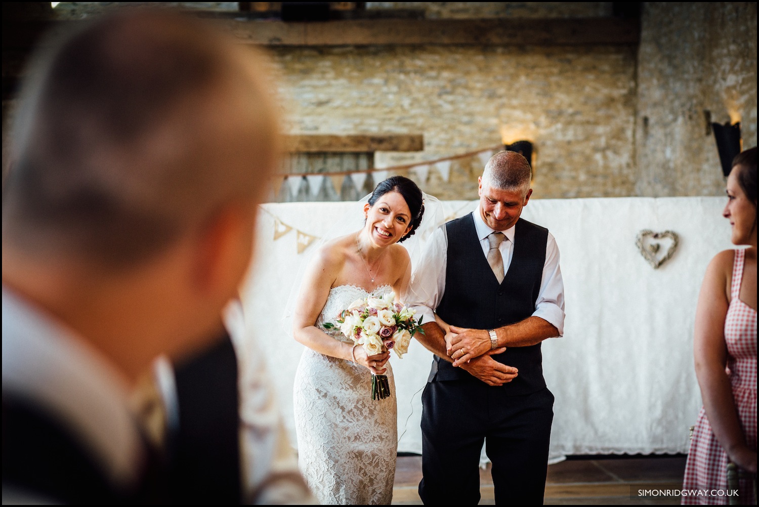 Wedding photography at Oxleaze Barn in the Cotswolds