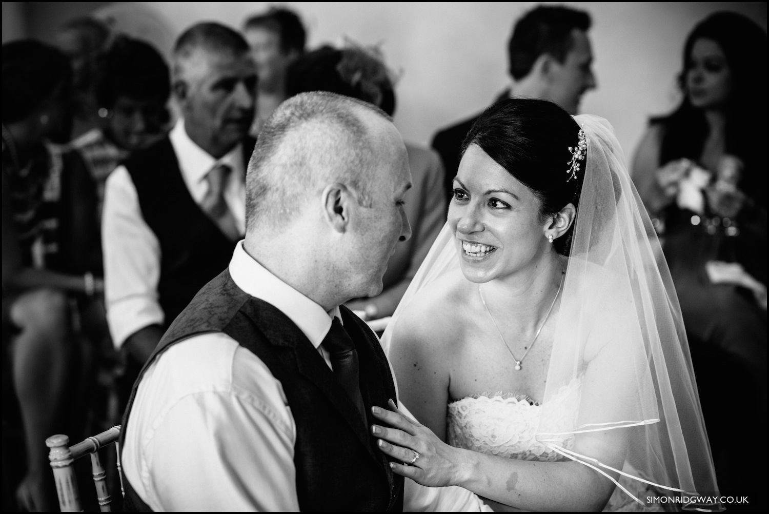 Wedding photography at Oxleaze Barn in the Cotswolds