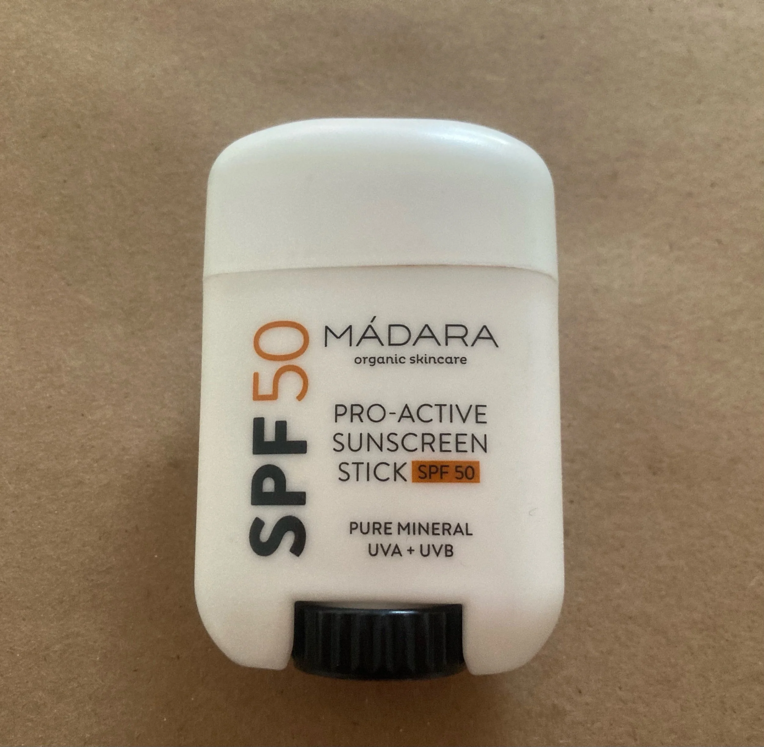 MÁDARA pro-active sunscreen stick