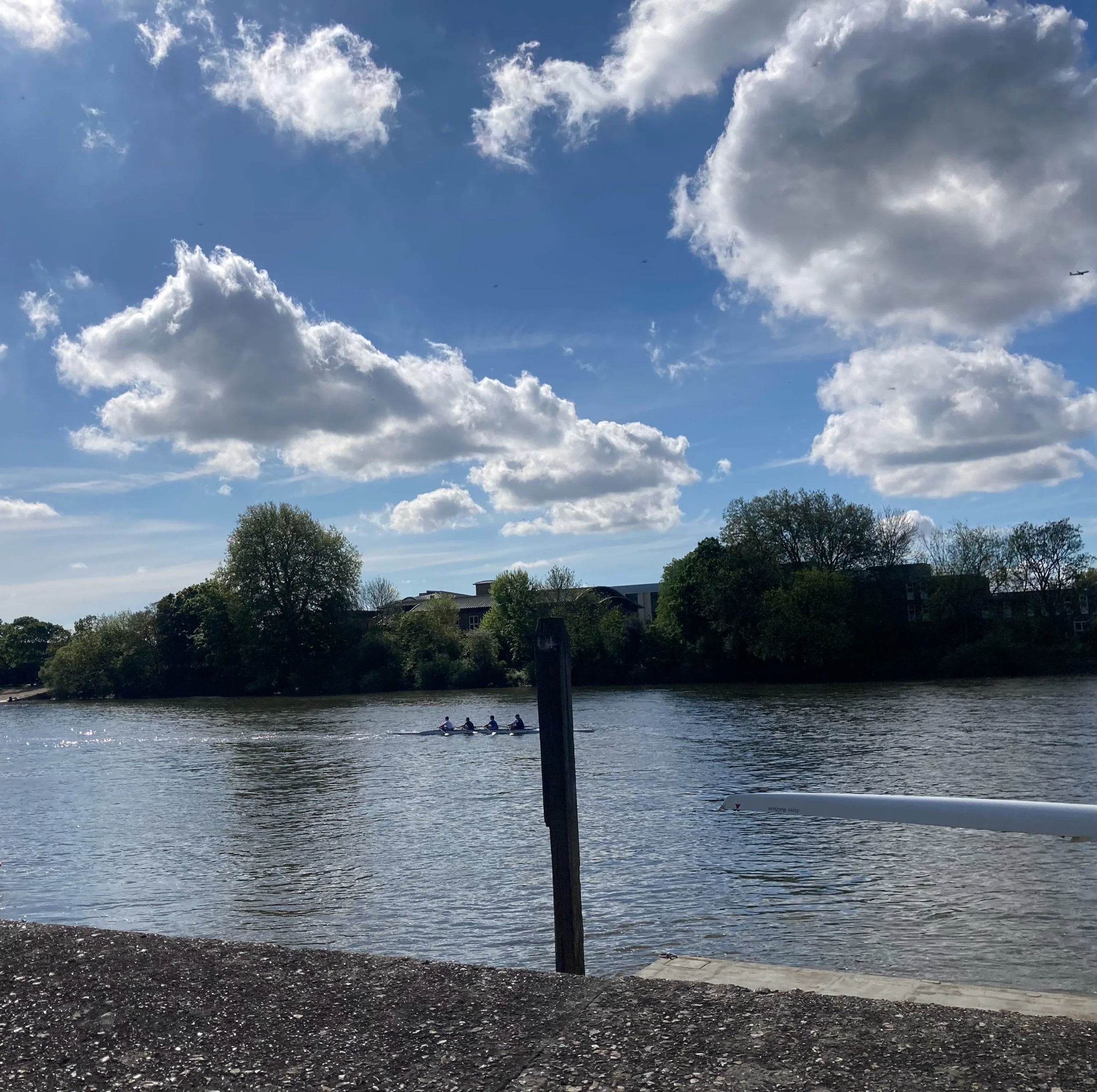 Combining a smaller waist with staying active can cut cancer risk 