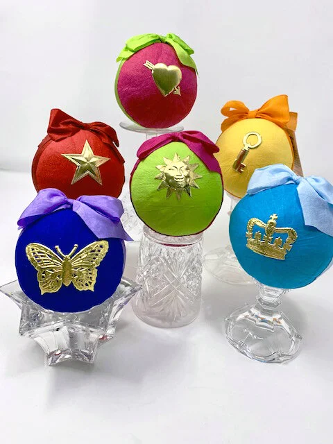 DELUXE SURPRISE BALLS