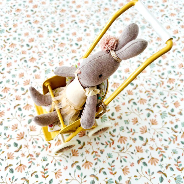 maileg yellow stroller2.jpg