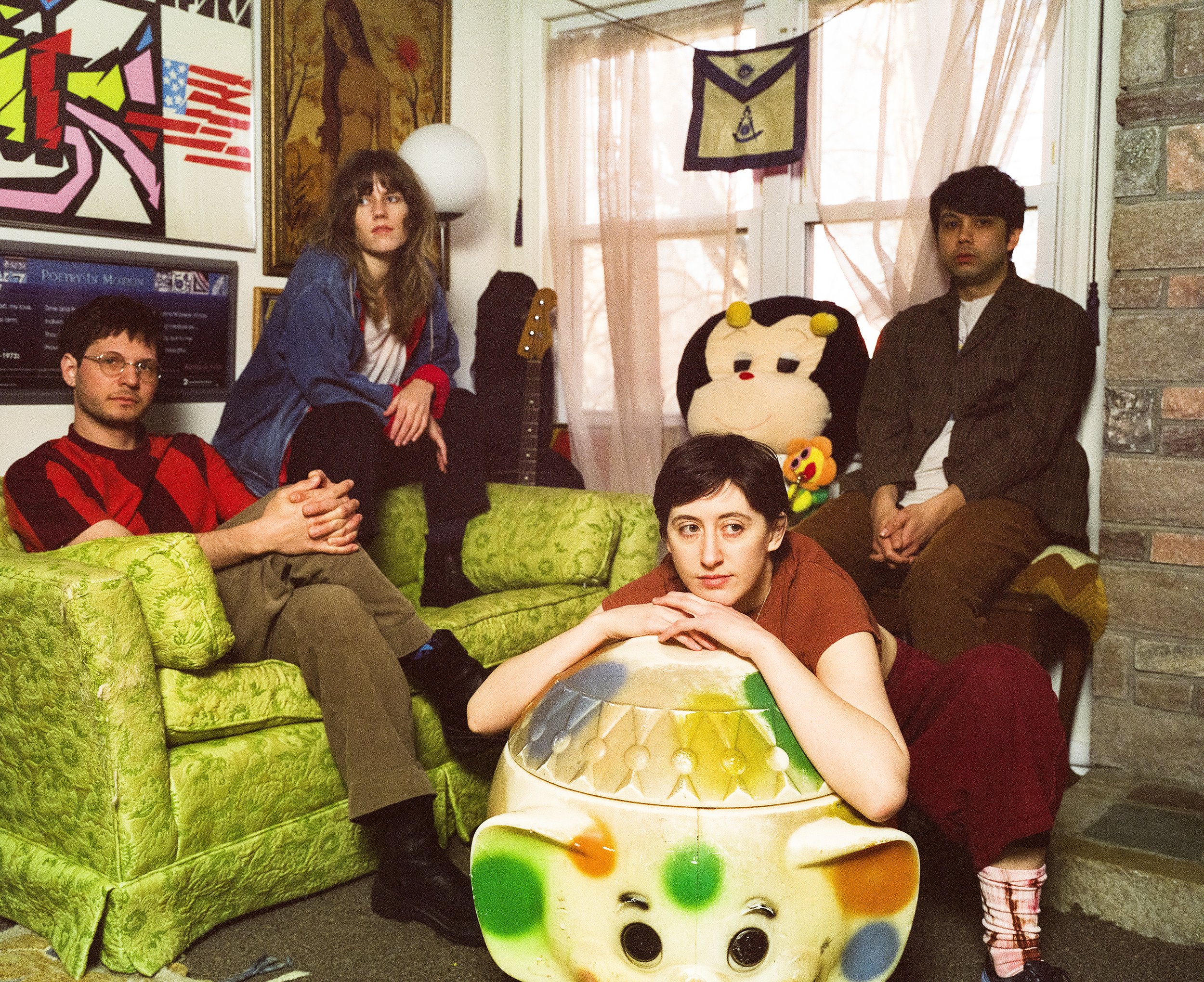 FrankieCosmos_2025_promo_03_PoonehGhana_2574x2100_300.jpg