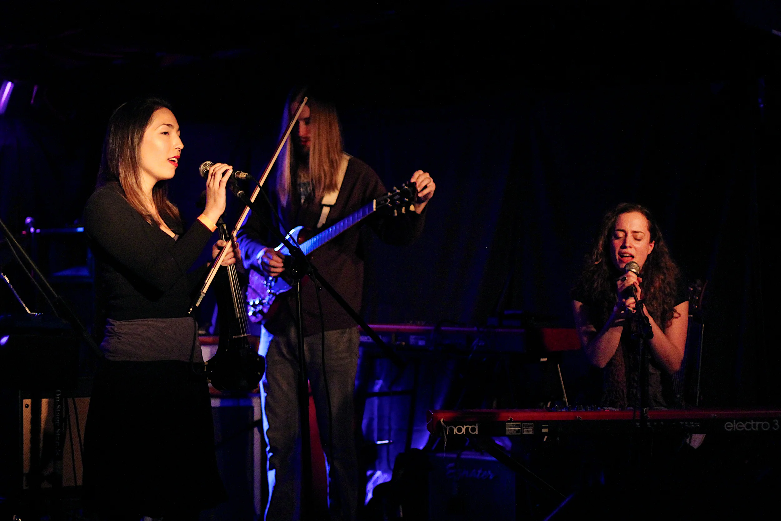 The lovely The Raven and the Writing Desk (Photo Credit: Robert Castro)