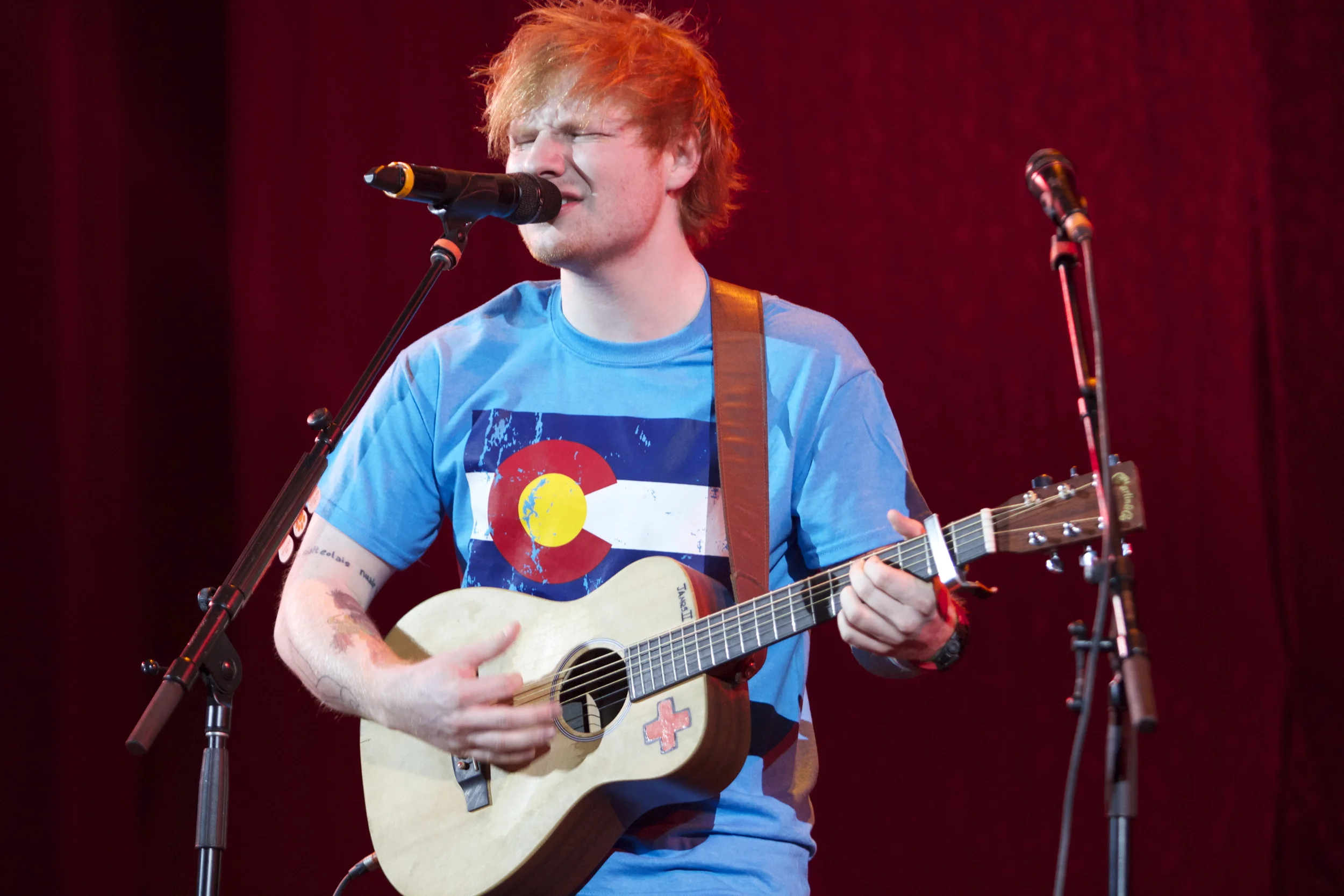 Ed Sheeran representing Colorado with his awesome shirt (Photo Credit: Robert Castro)