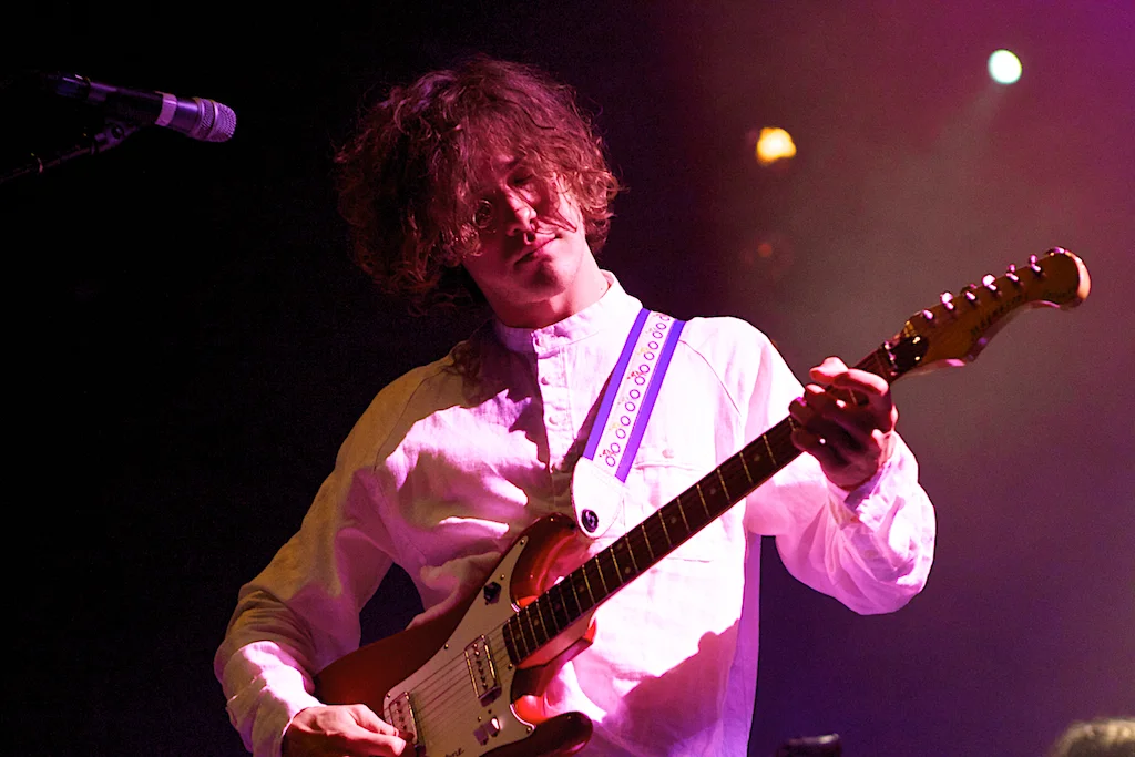 Andrew VanWyngarden of MGMT (Photo Credit: Robert Castro)