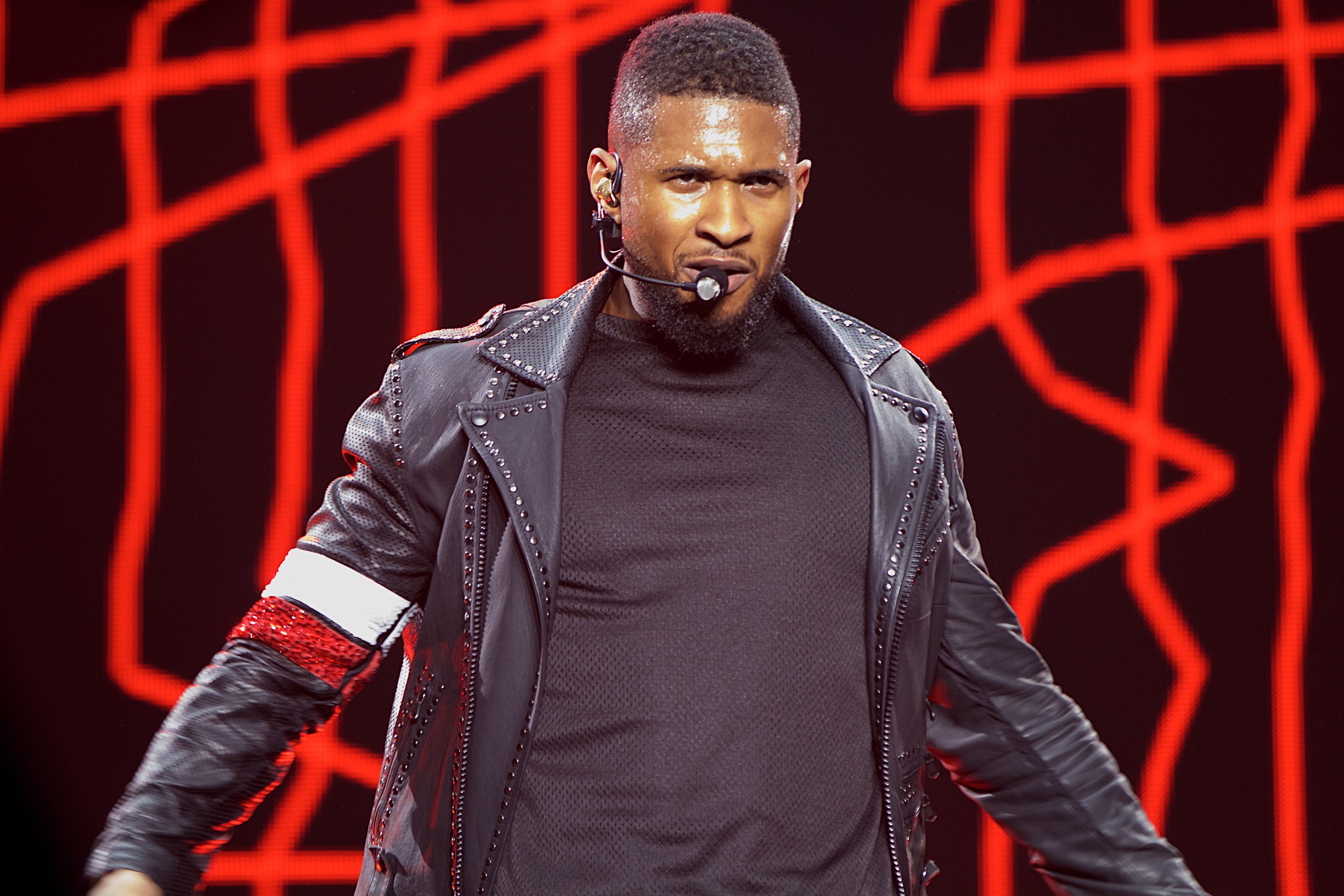 usher017.jpg