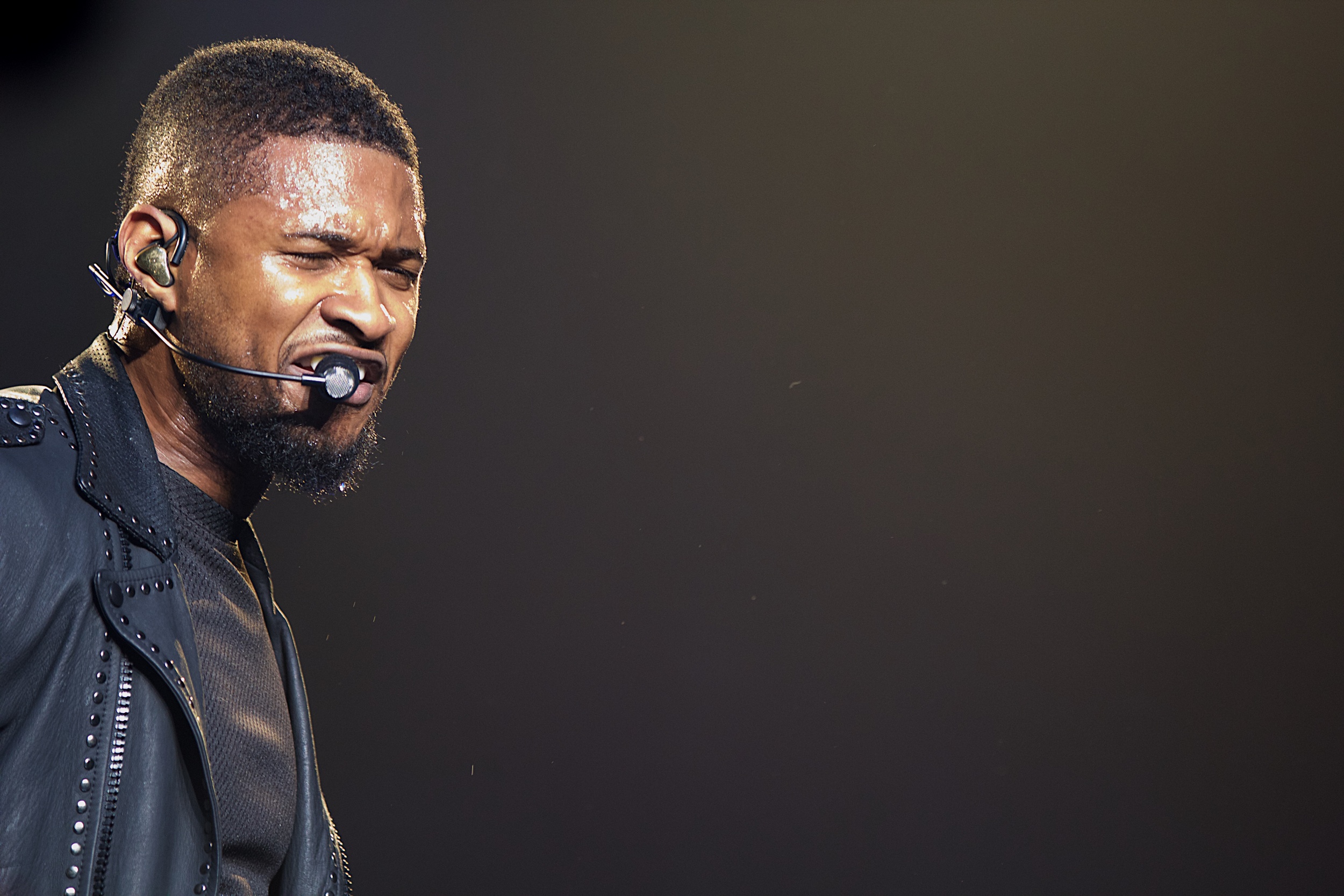 usher020.jpg