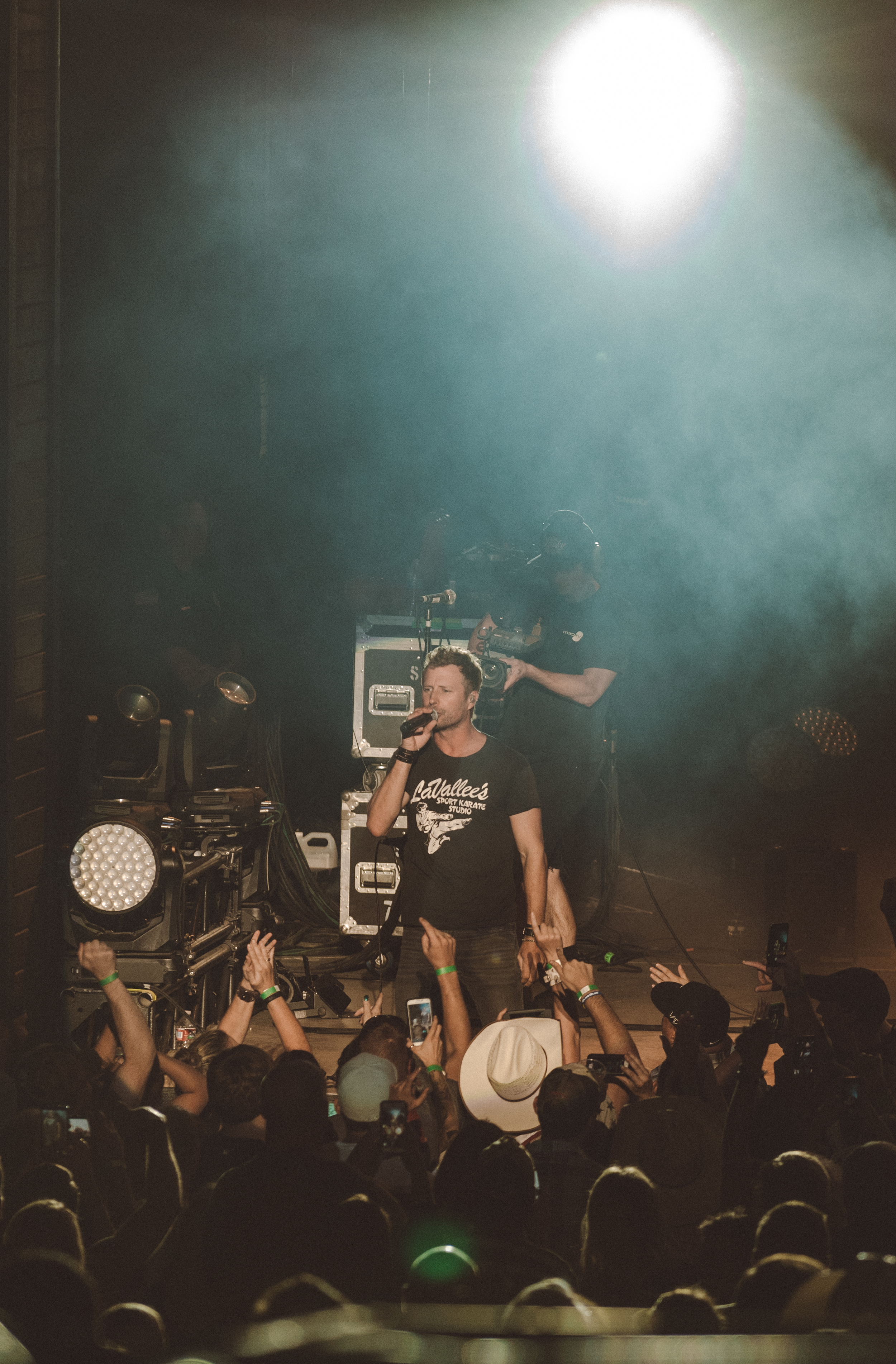 DenverConcertPhotographer_DierksBentley_Ultra5280.com-3325.jpg