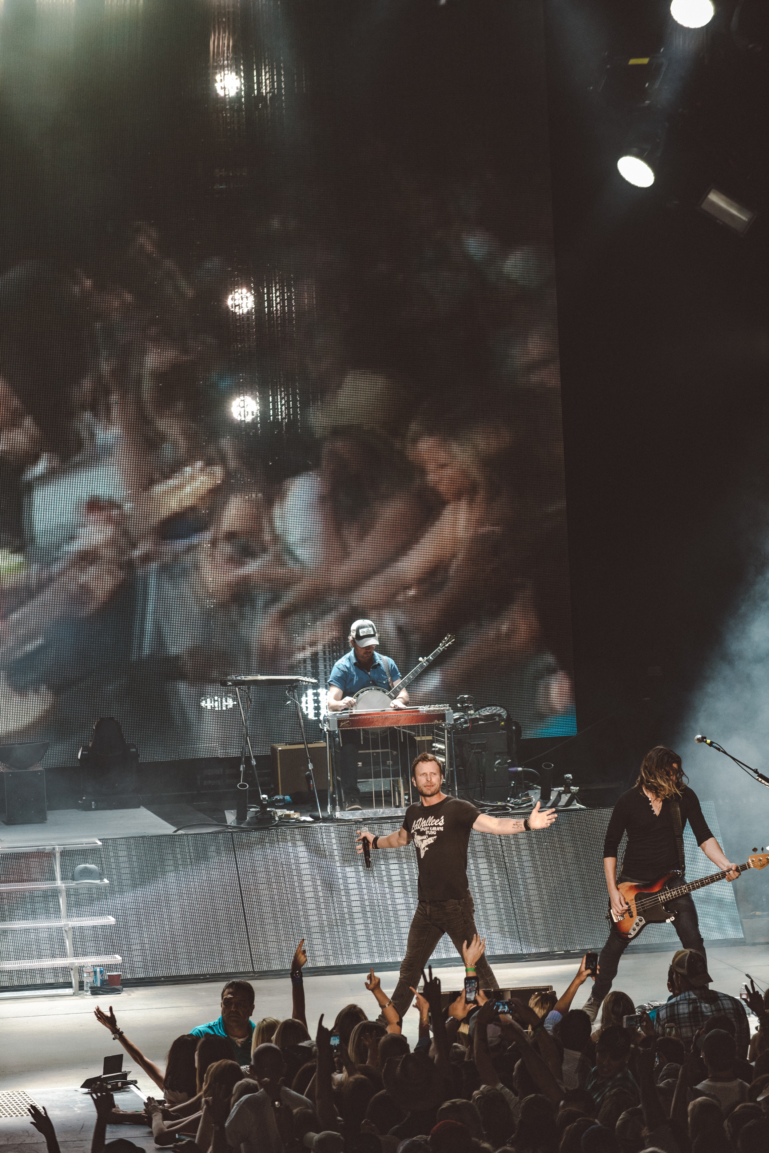 DenverConcertPhotographer_DierksBentley_Ultra5280.com-3310.jpg