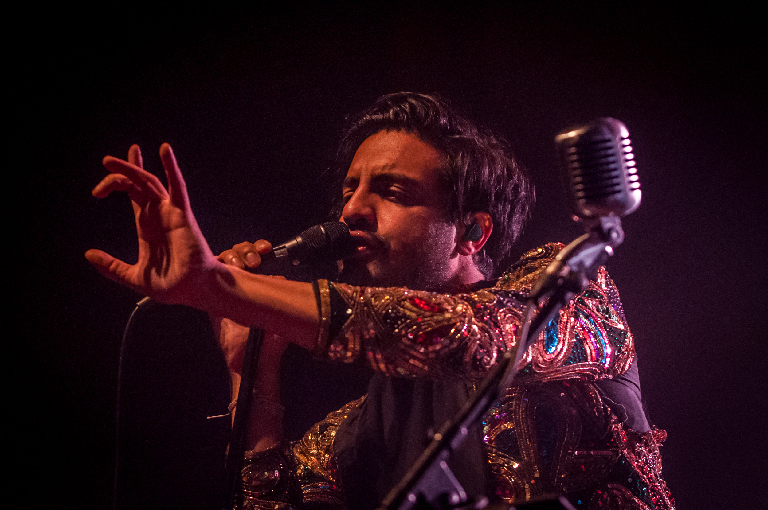 Young The Giant-12.jpg