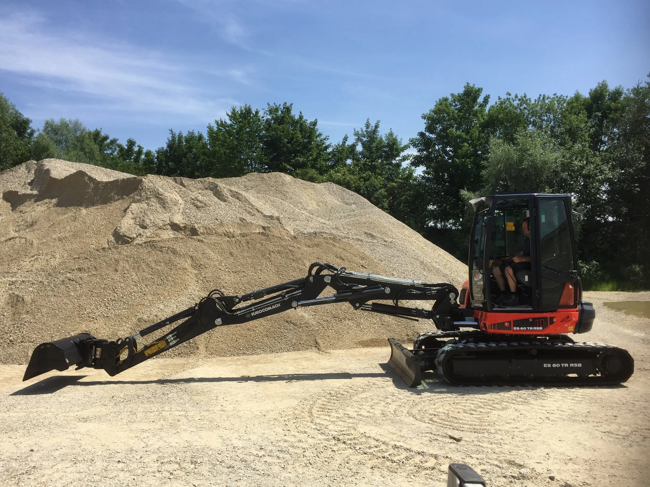 RSBaumaschinen Excavator Attachments 