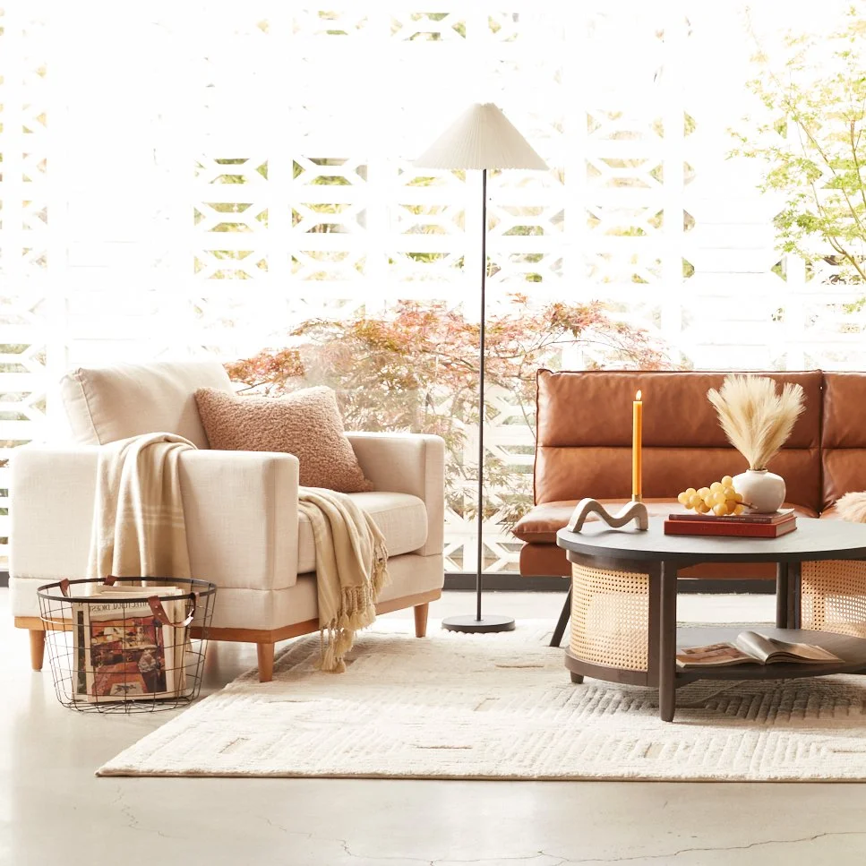 2845366-Brands-Living Room-HOME-ENV_0045 HERO V1 HUBSPOKE.jpg