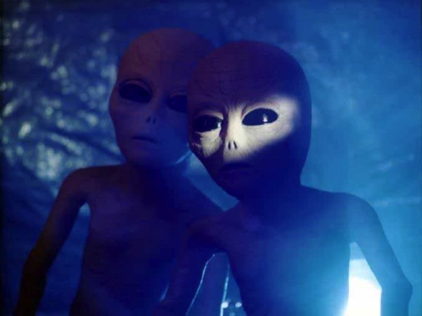 aliens.jpg