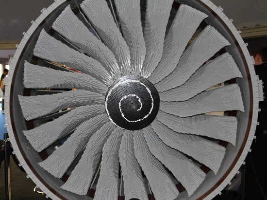 lego-rolls-royce-engine-37.jpg