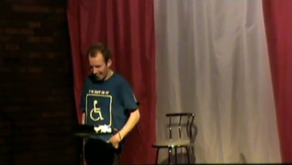 Voiceless Comedian Performs Stand-up Routine With Help Of iPad
