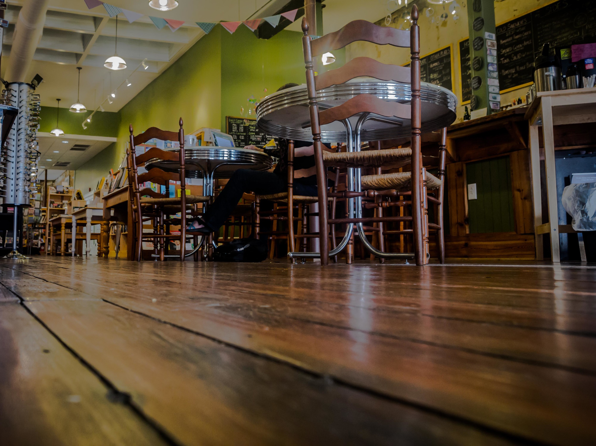 4.8/15 - Hardwood